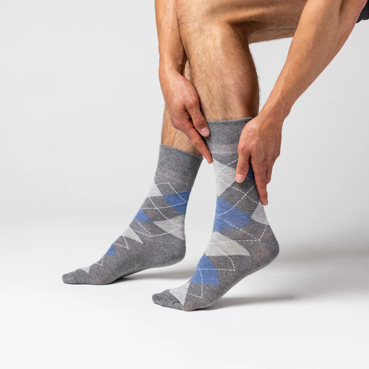 grey argyle non binding socks for men